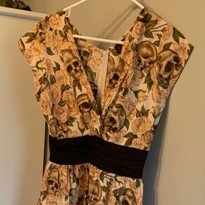Retrolicious/Folter Skulls and Roses Dress
